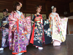 半田「童話の村 秋まつり」