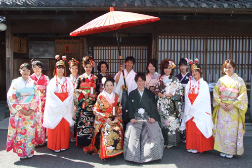 半田「童話の村 秋まつり」